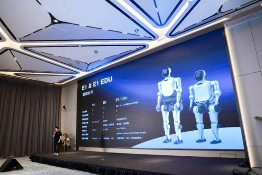 松延动力生态战略启动，新仿生机器人“小诺”惊艳亮相！(图3)